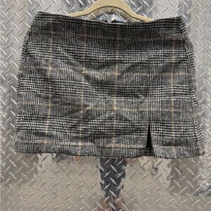 American Eagle Black and White Checkered Mini Skirt